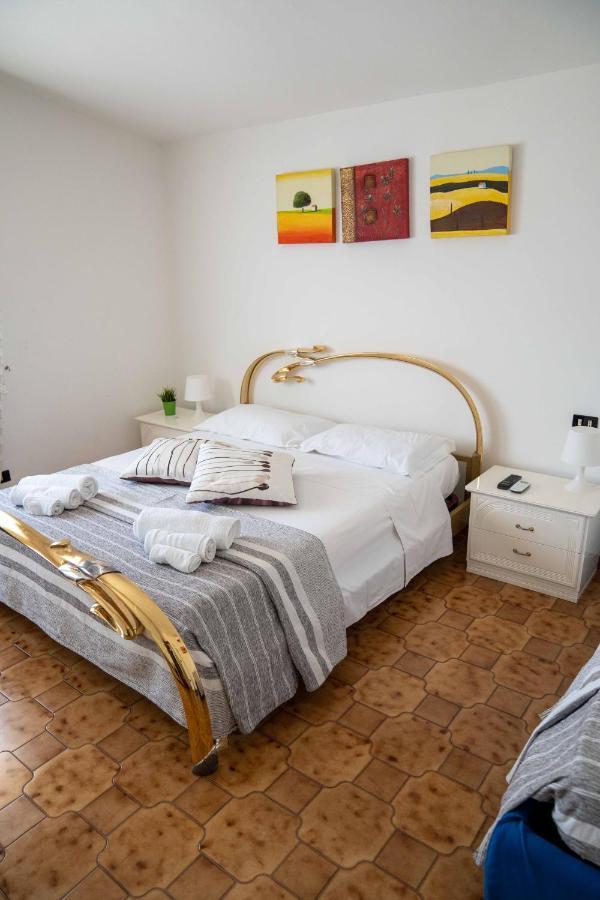 Queen'S Bed & Breakfast Grisolia Eksteriør bilde
